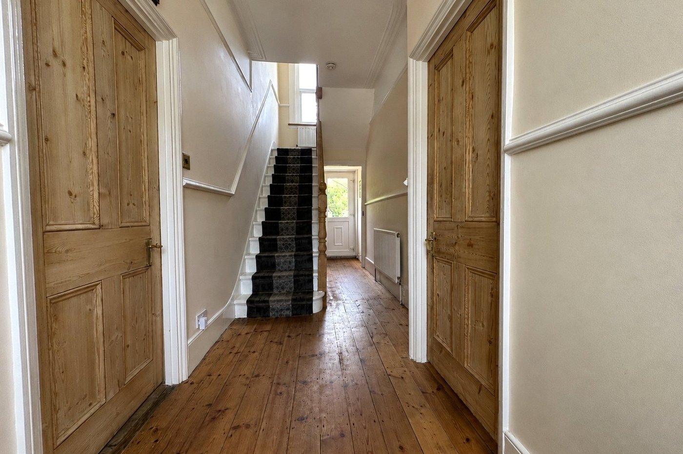 4 bedroom house for sale in London | Robinson Jackson