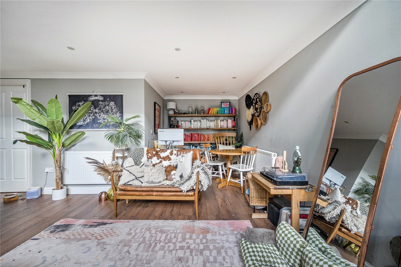 2 bedroom property for sale in  | Robinson Jackson