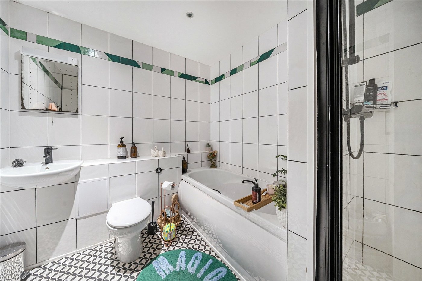 2 bedroom property for sale in Sydenham | Robinson Jackson