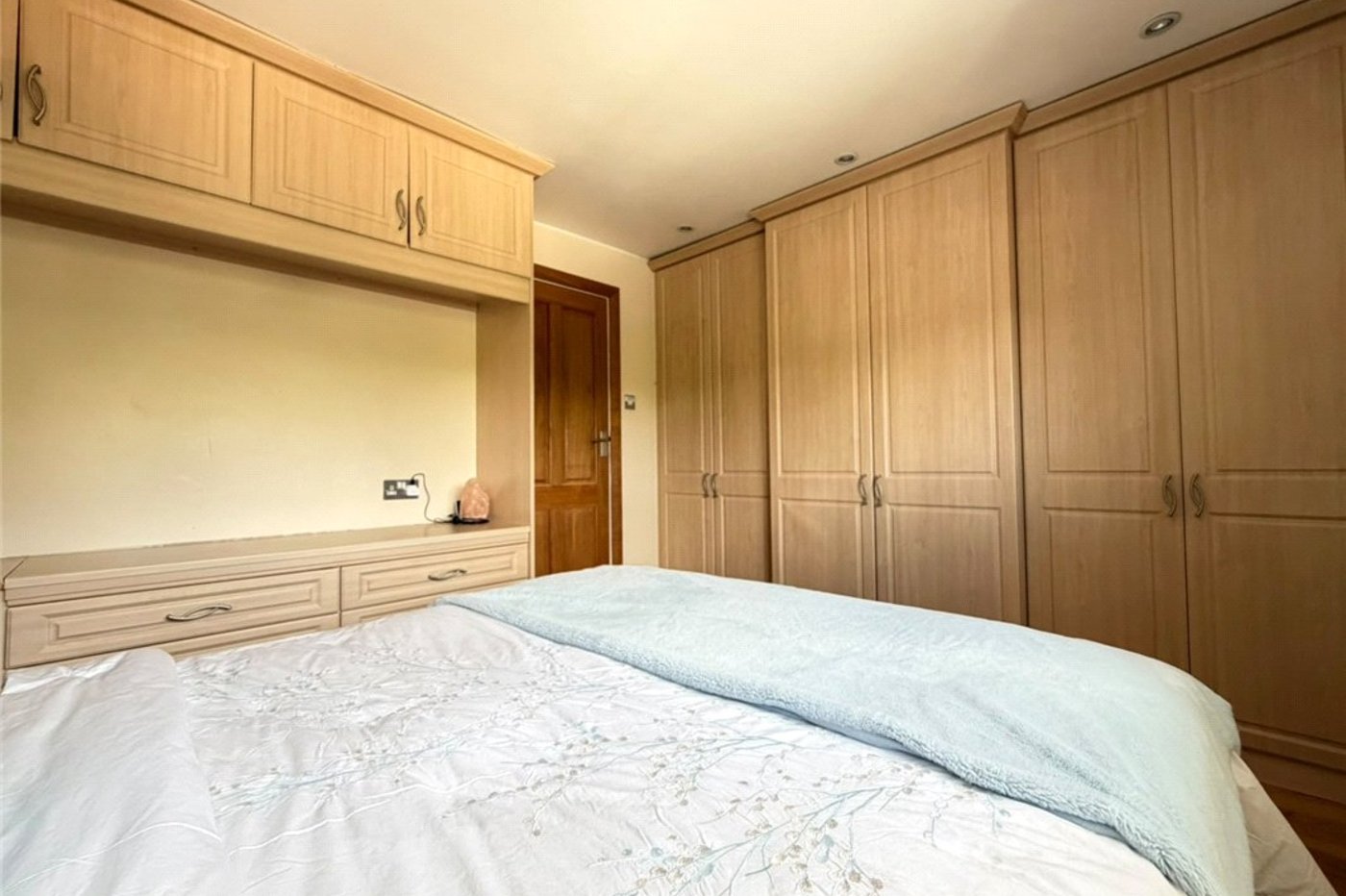 2 bedroom house for sale in Orpington | Robinson Jackson
