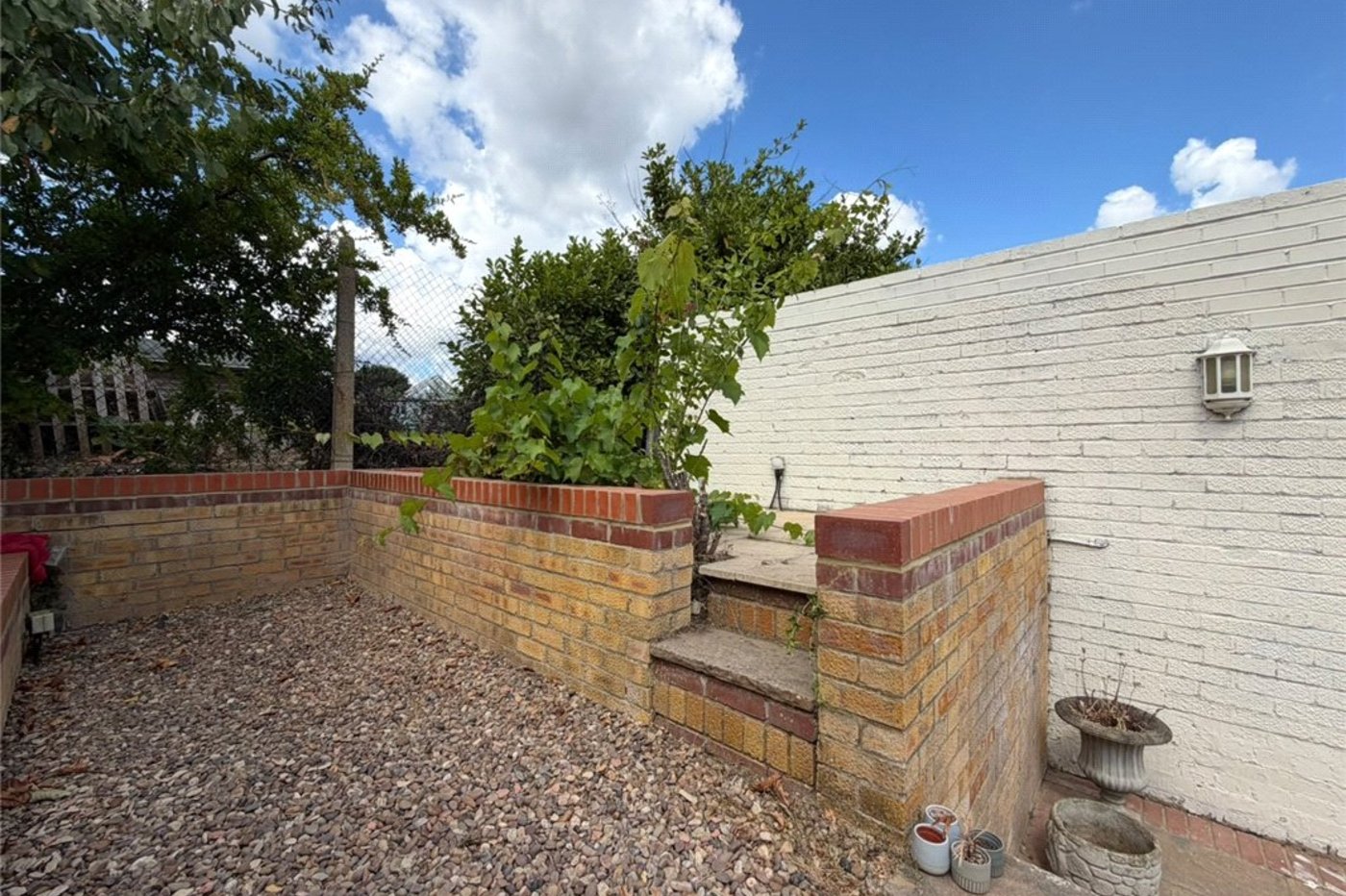 2 bedroom house for sale in Orpington | Robinson Jackson