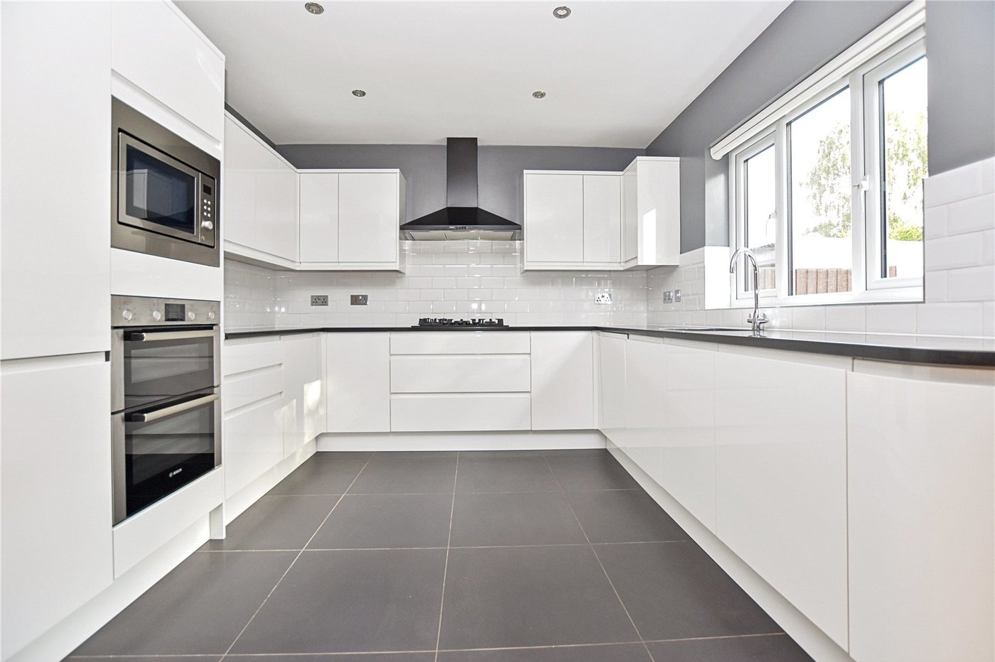 3 bedroom bungalow for sale in Bexleyheath | Robinson Jackson