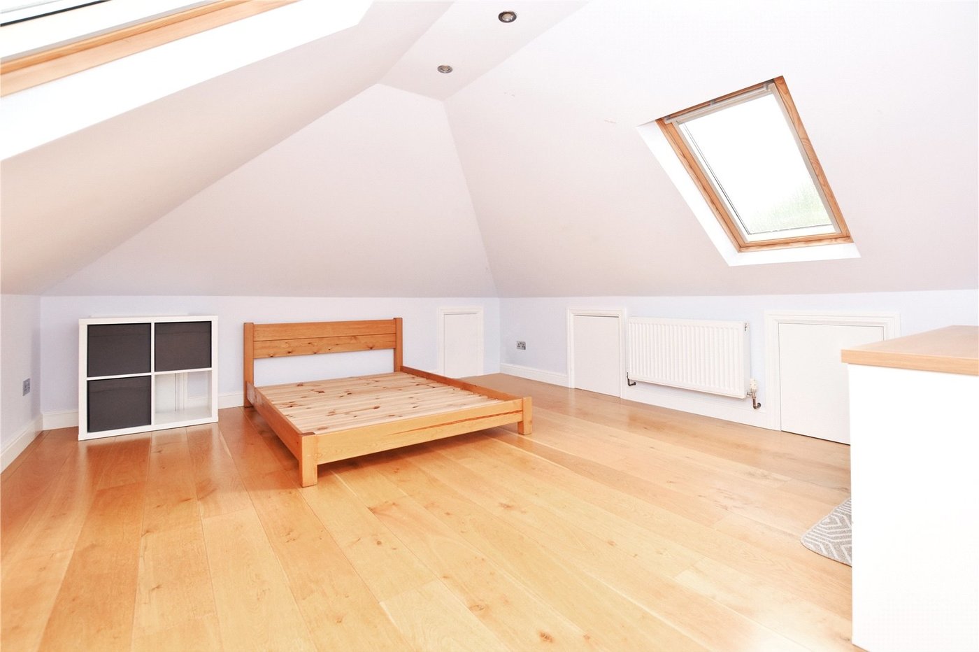 3 bedroom bungalow for sale in Bexleyheath | Robinson Jackson