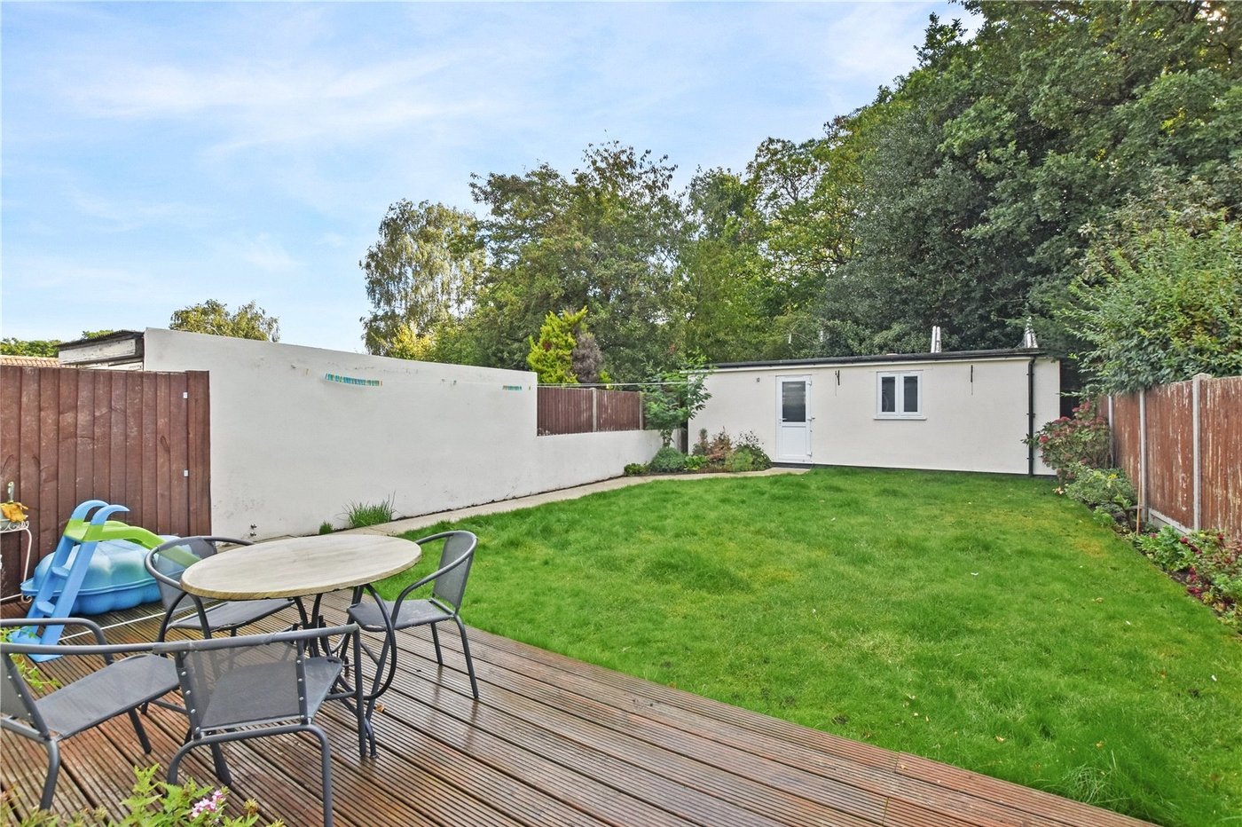 3 bedroom bungalow for sale in Bexleyheath | Robinson Jackson