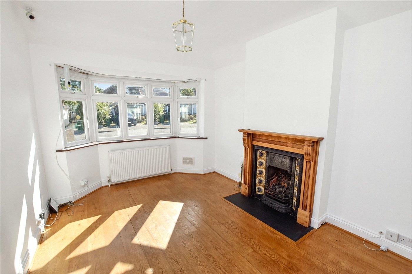 2 bedroom bungalow for sale in Bexleyheath | Robinson Jackson