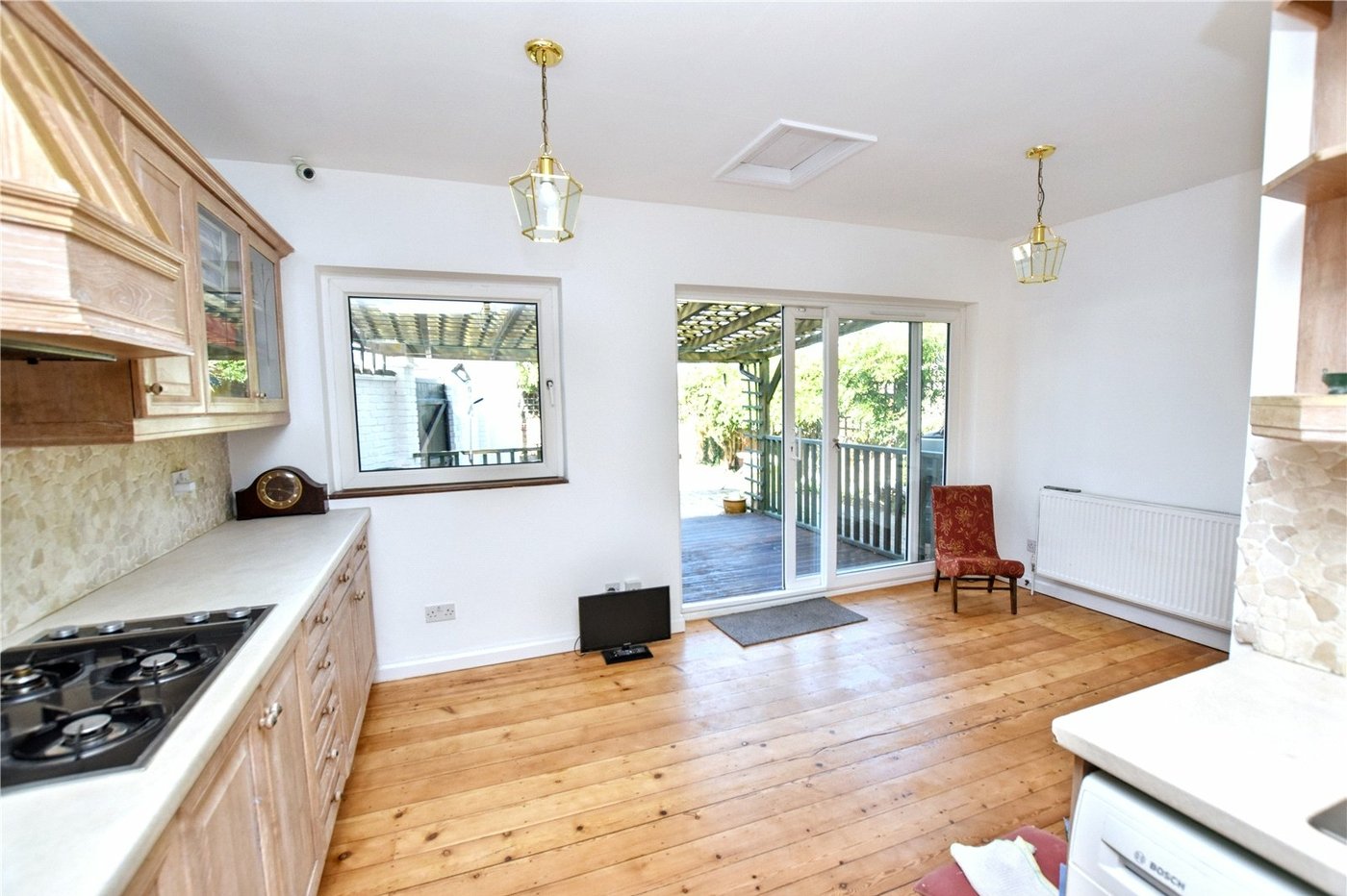 2 bedroom bungalow for sale in Bexleyheath | Robinson Jackson
