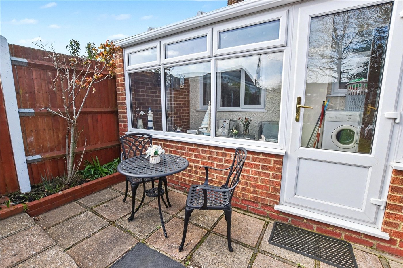2 bedroom bungalow for sale in Bexleyheath | Robinson Jackson