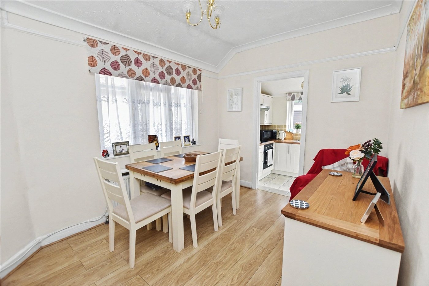 2 bedroom bungalow for sale in Bexleyheath | Robinson Jackson