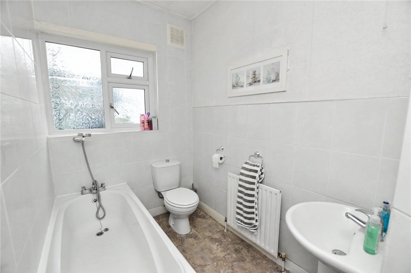 2 bedroom bungalow for sale in Bexleyheath | Robinson Jackson