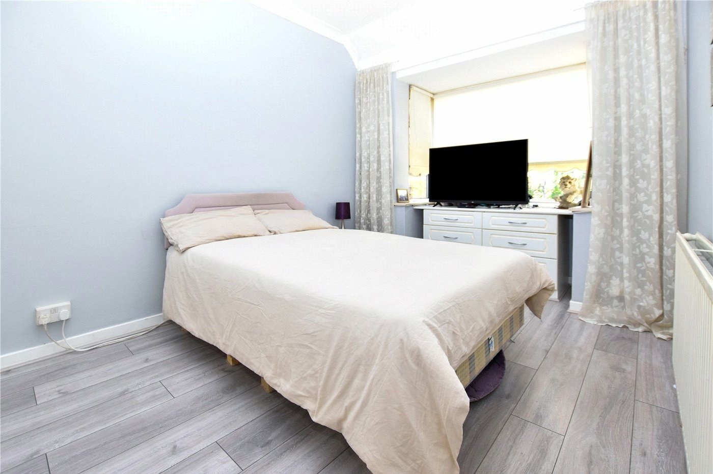 2 bedroom bungalow for sale in Bexleyheath | Robinson Jackson