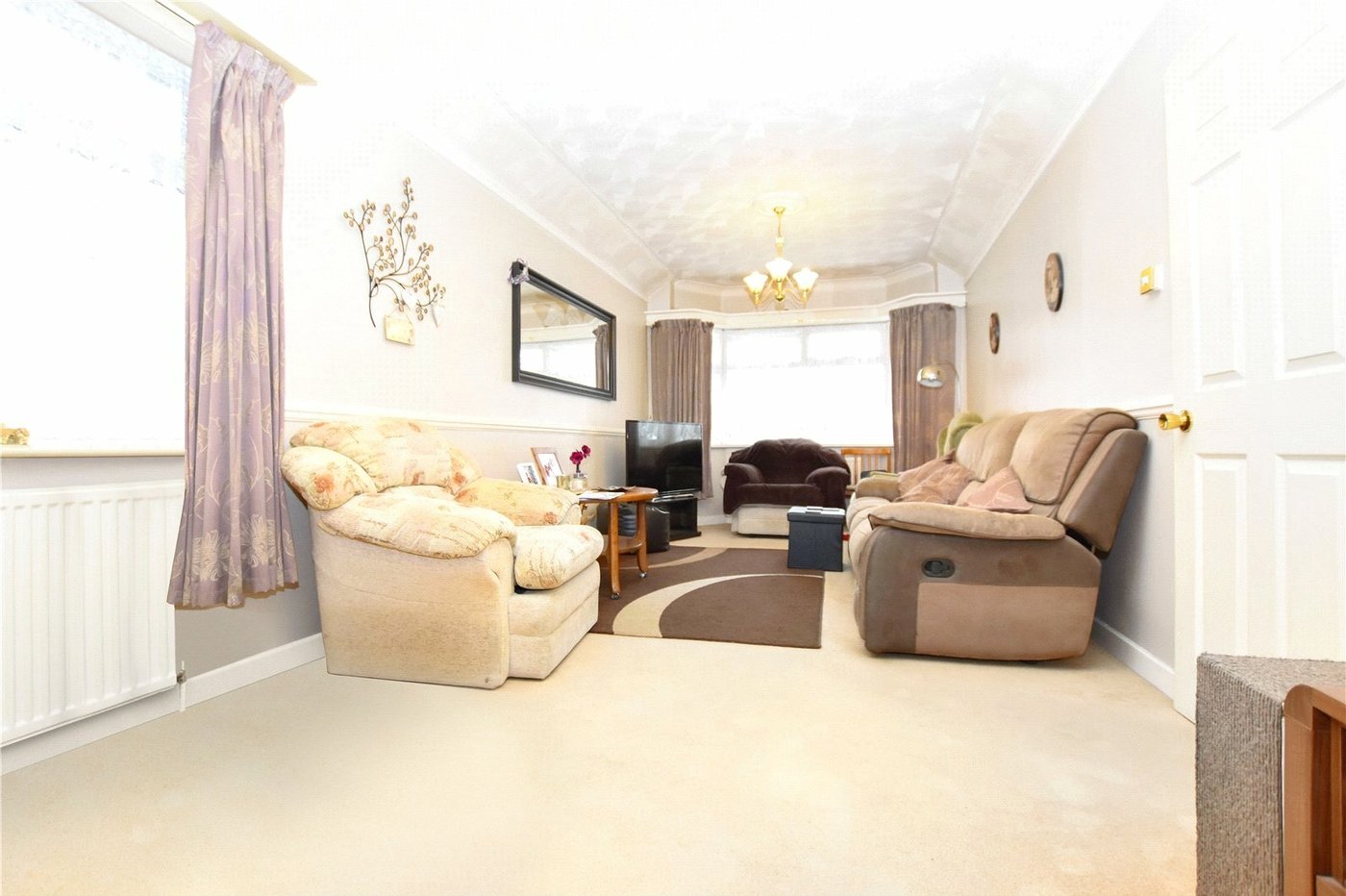 2 bedroom bungalow for sale in Bexleyheath | Robinson Jackson