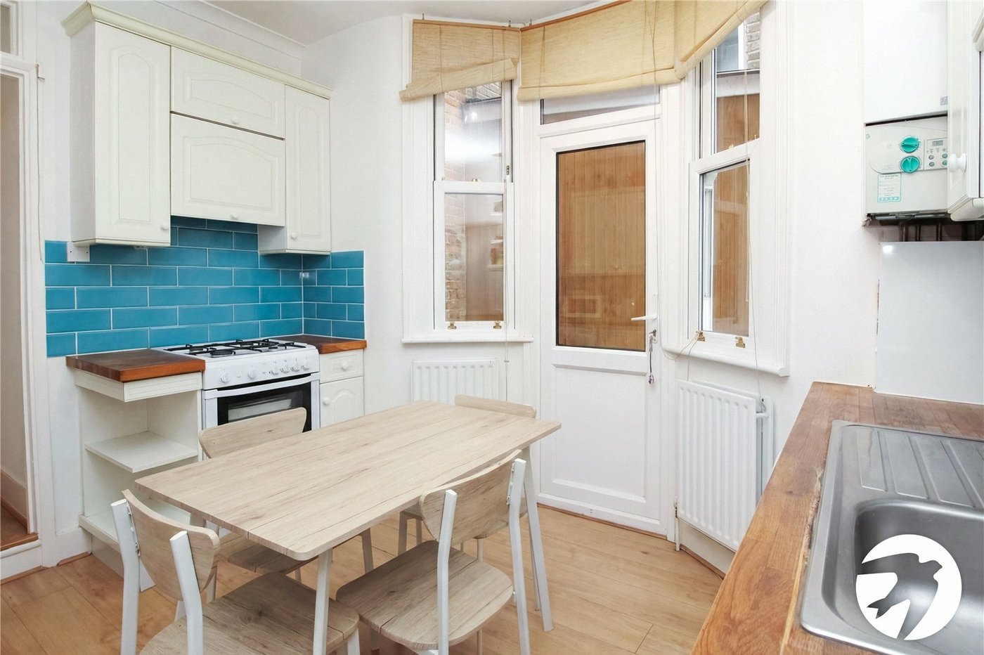 1 bedroom property for sale in Plumstead Common | Robinson Jackson