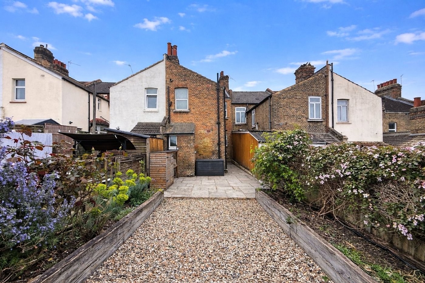 1 bedroom property for sale in Plumstead Common | Robinson Jackson