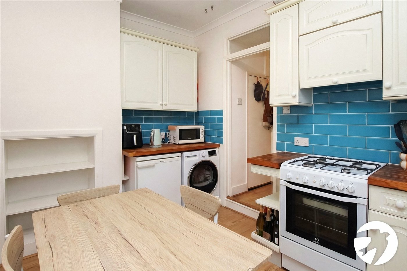 1 bedroom property for sale in Plumstead Common | Robinson Jackson