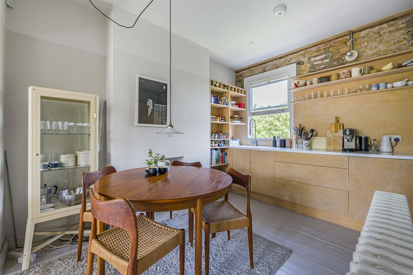 2 bedroom property for sale in Plumstead Common | Robinson Jackson