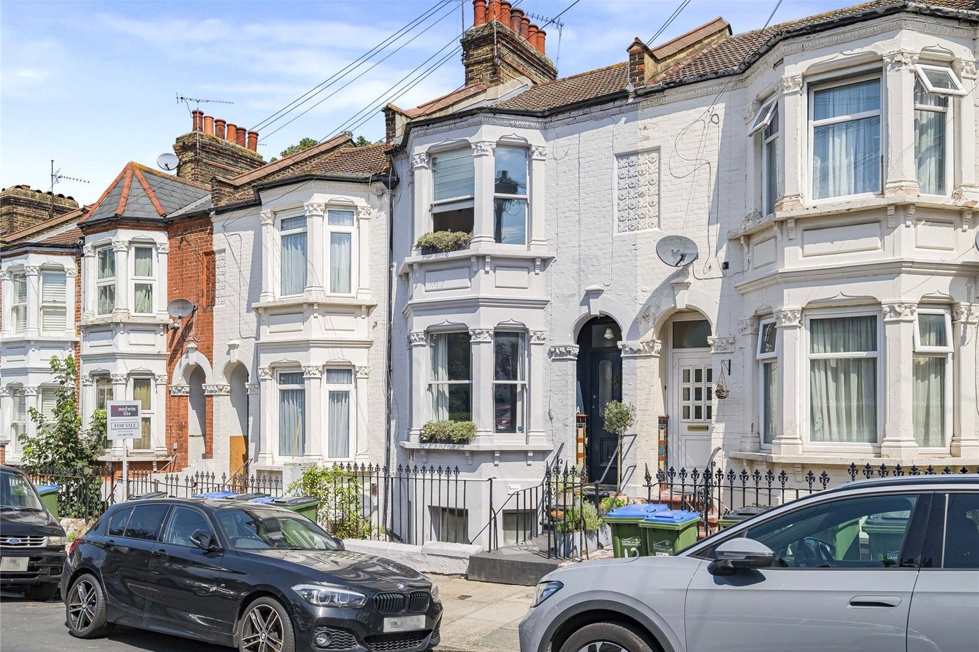 2 bedroom property for sale in Plumstead Common | Robinson Jackson