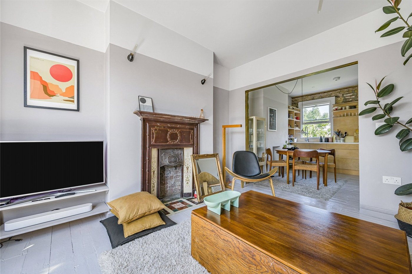 2 bedroom property for sale in Plumstead Common | Robinson Jackson