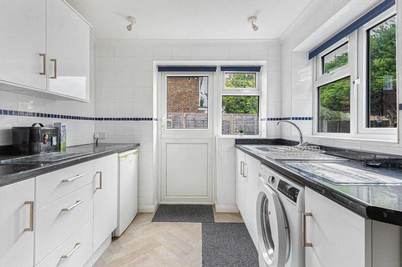 2 bedroom bungalow for sale in Orpington | Robinson Jackson