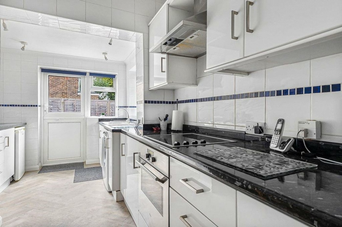 2 bedroom bungalow for sale in Orpington | Robinson Jackson