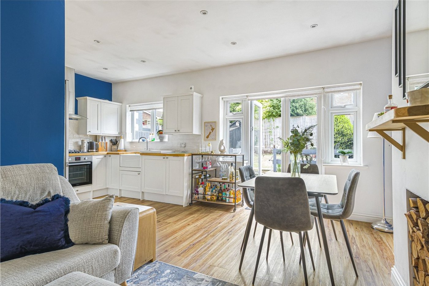 2 bedroom bungalow for sale in Orpington | Robinson Jackson
