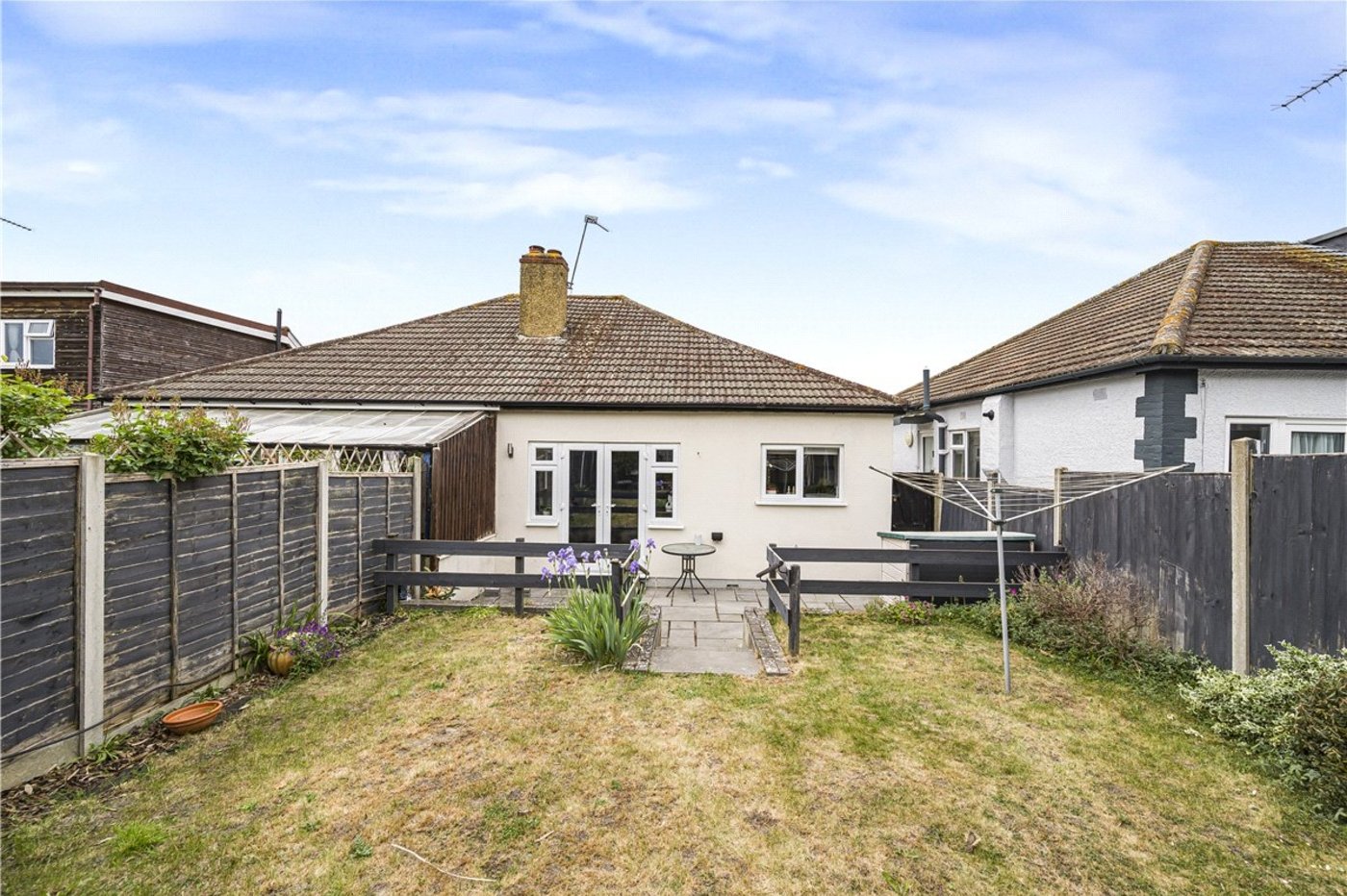 2 bedroom bungalow for sale in Orpington | Robinson Jackson