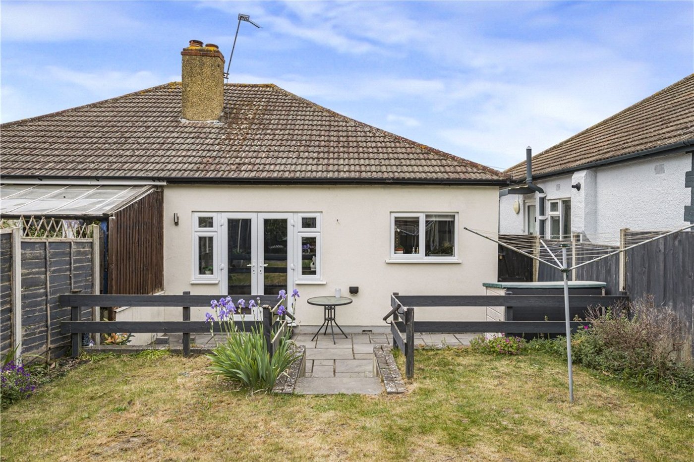 2 bedroom bungalow for sale in Orpington | Robinson Jackson