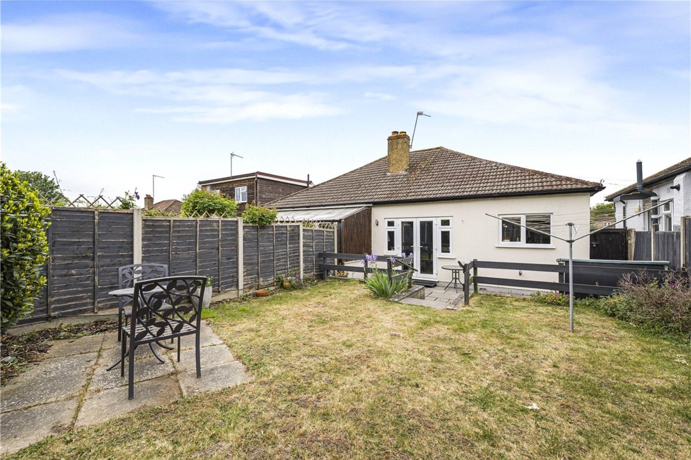 2 bedroom bungalow for sale in Orpington | Robinson Jackson