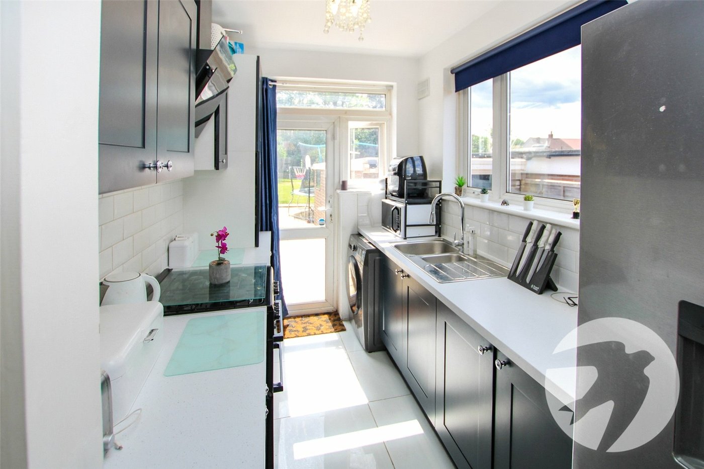 3 bedroom house for sale in London | Robinson Jackson