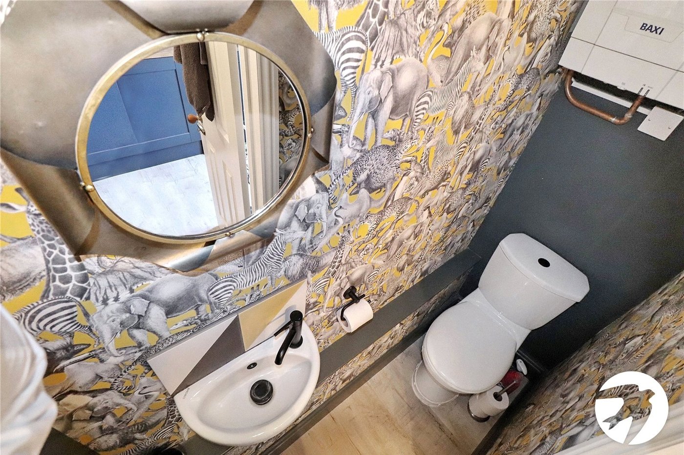 3 bedroom house for sale in London | Robinson Jackson