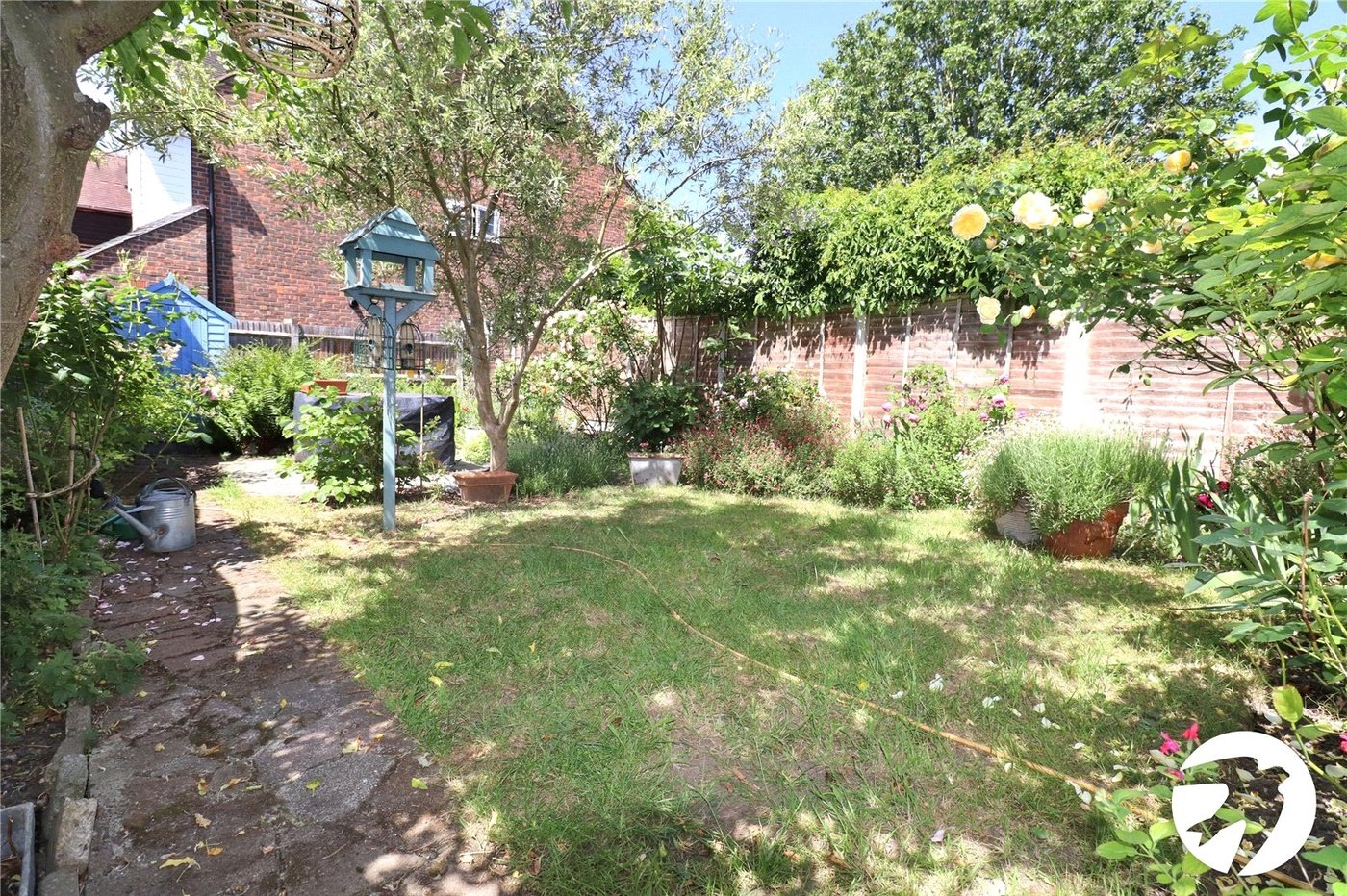 3 bedroom house for sale in London | Robinson Jackson
