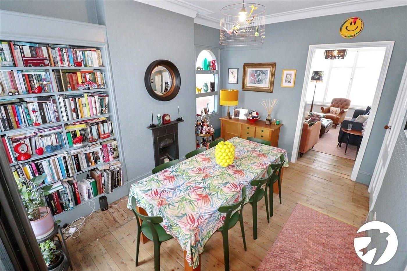 3 bedroom house for sale in London | Robinson Jackson