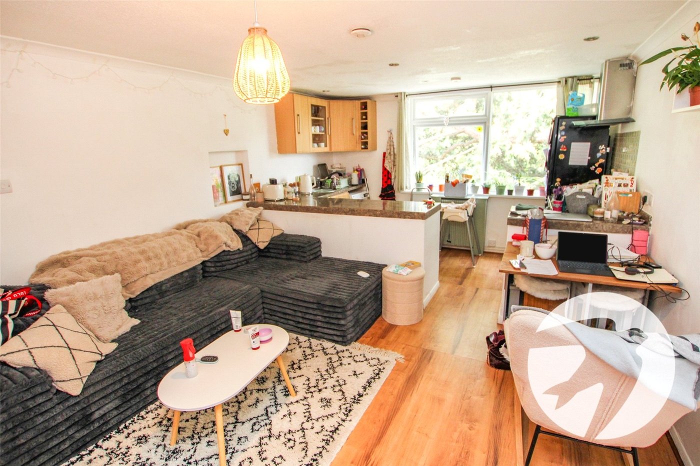 2 bedroom property for sale in London | Robinson Jackson