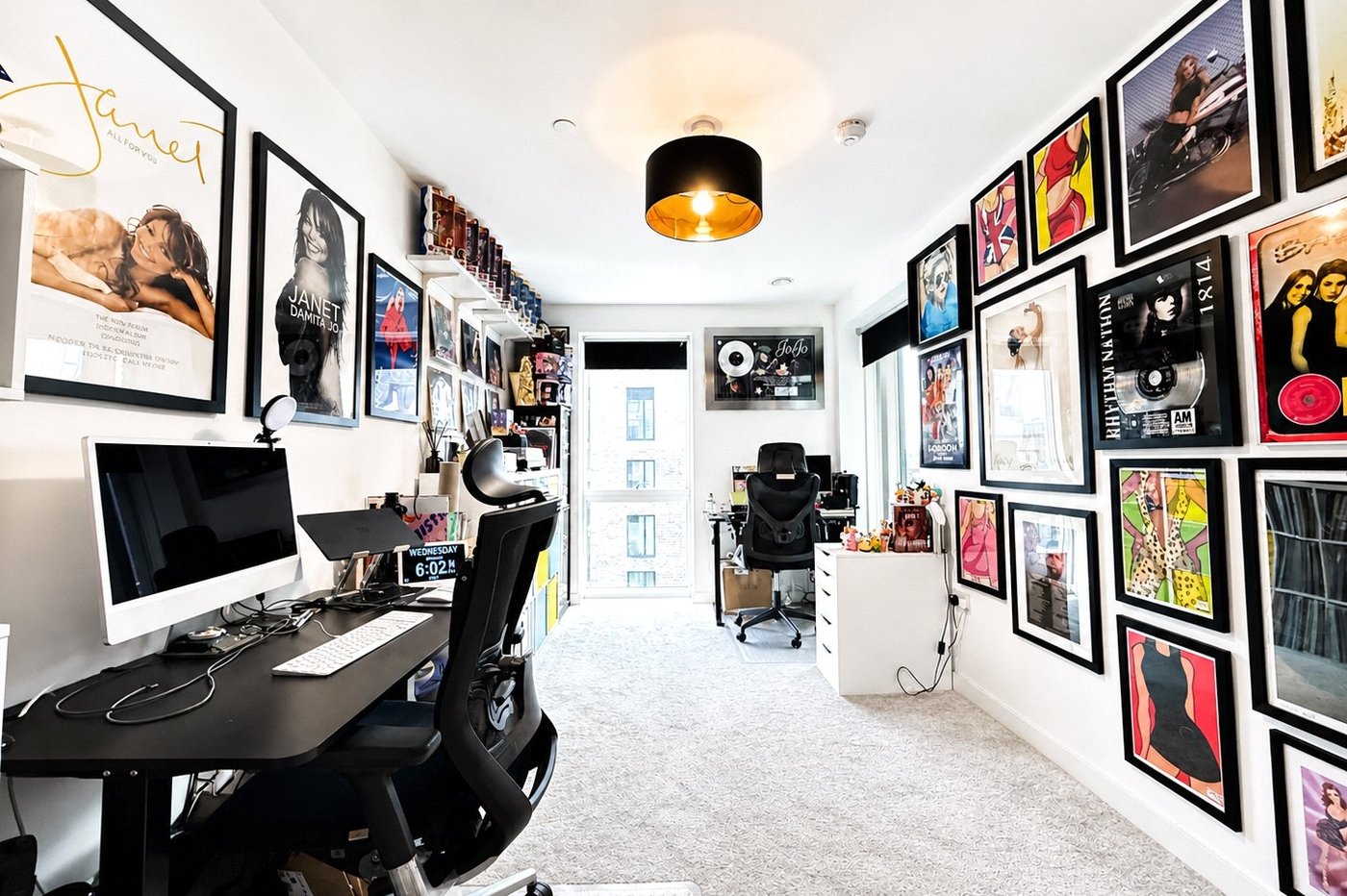 2 bedroom property for sale in London | Robinson Jackson
