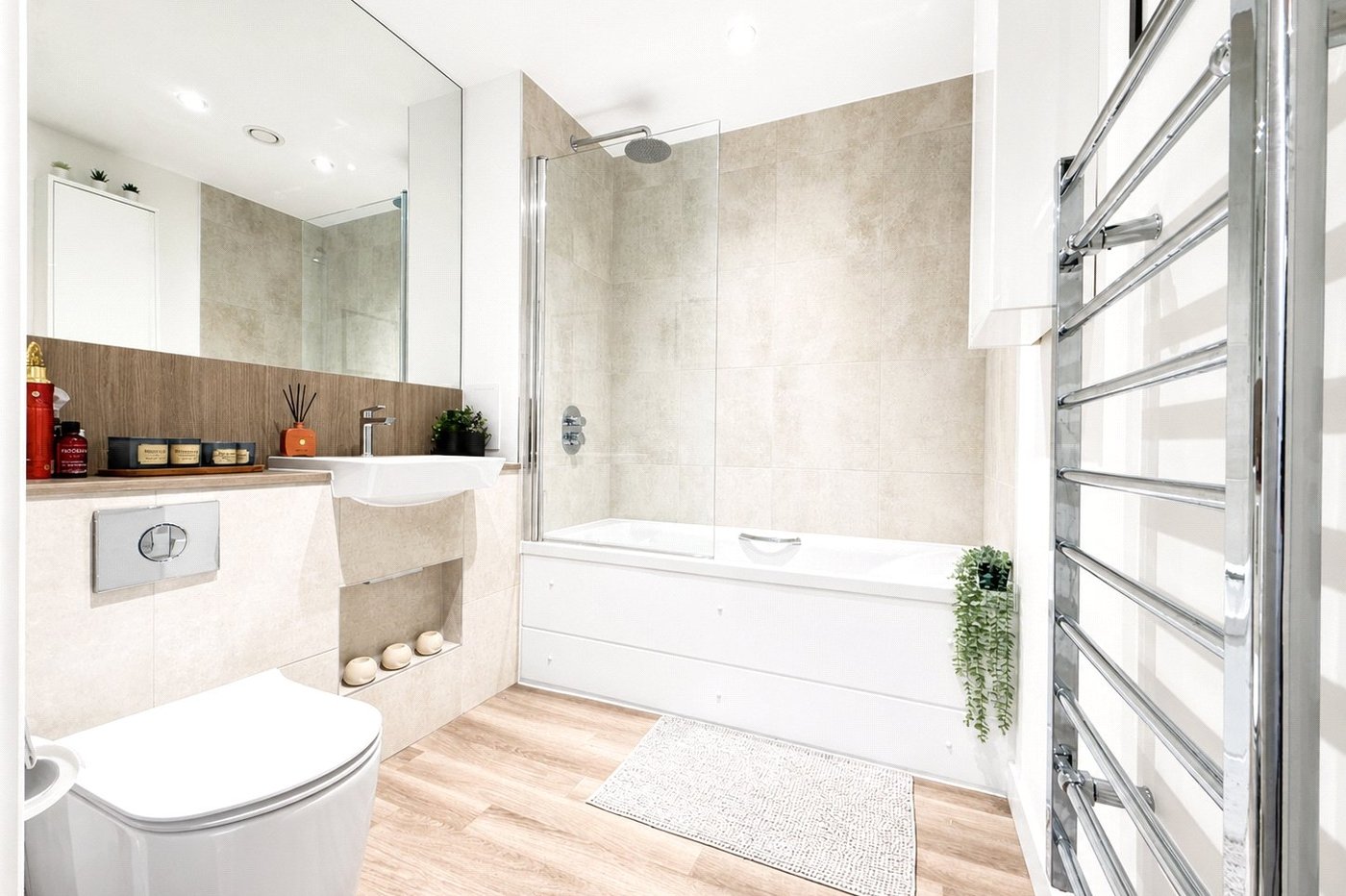 2 bedroom property for sale in London | Robinson Jackson