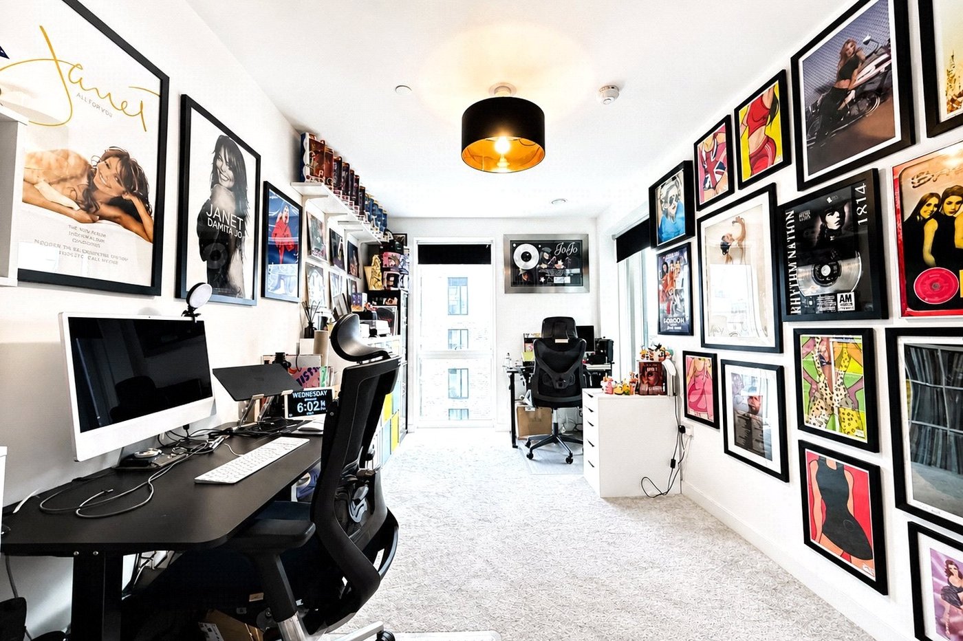 2 bedroom property for sale in London | Robinson Jackson