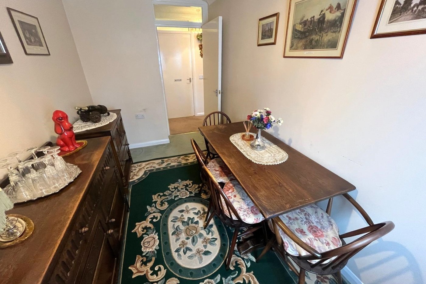 2 bedroom property for sale in Gravesend | Robinson Michael & Jackson