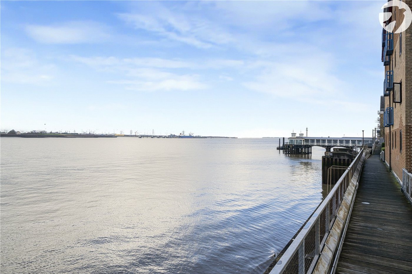 1 bedroom property for sale in Gravesend | Robinson Michael & Jackson