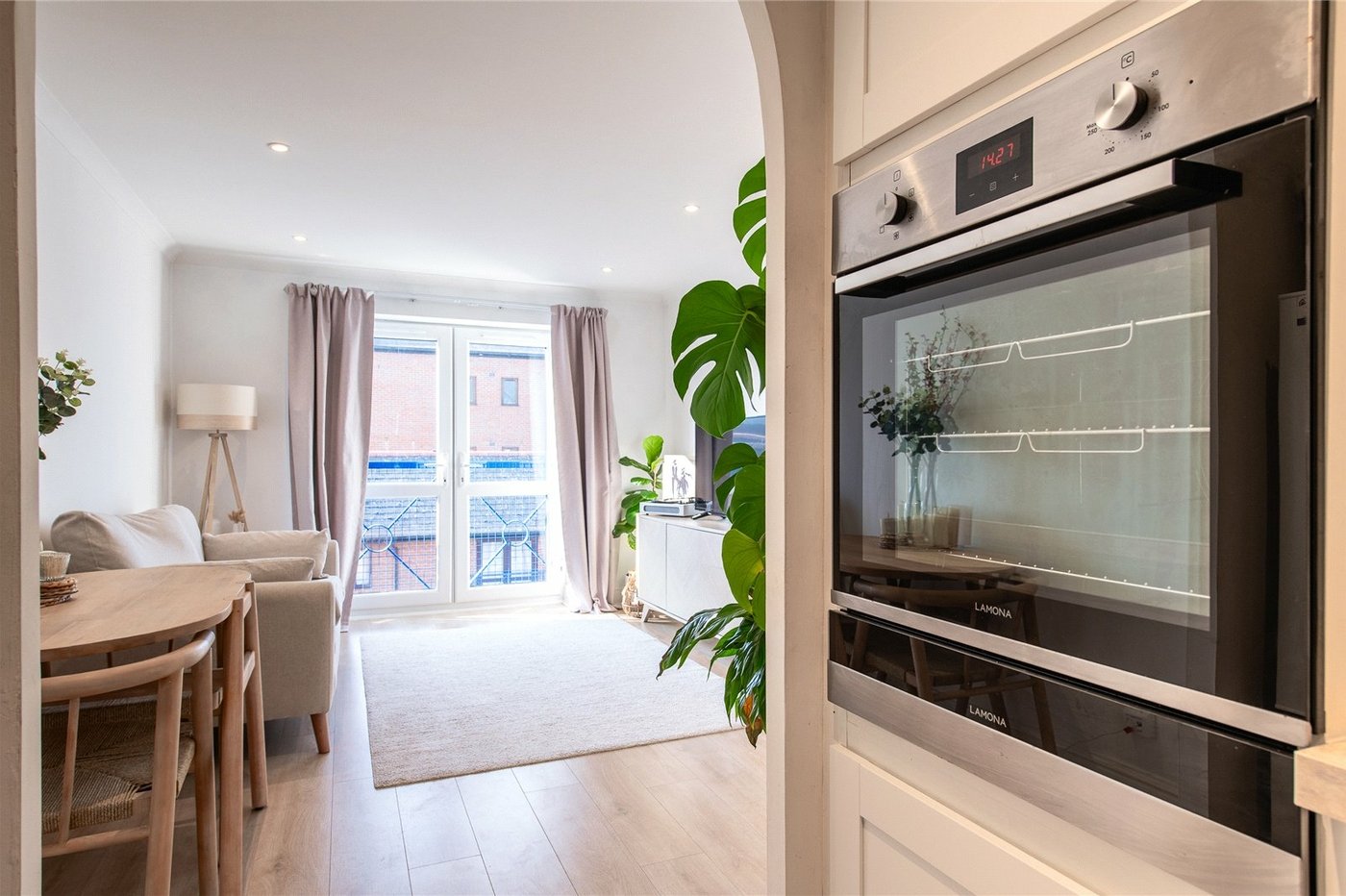 1 bedroom property for sale in Gravesend | Robinson Michael & Jackson