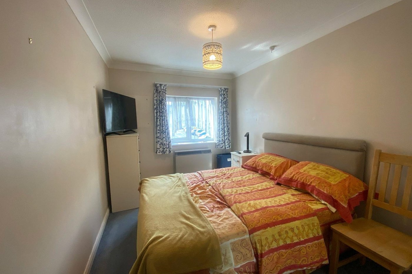 1 bedroom property for sale in Gravesend | Robinson Michael & Jackson