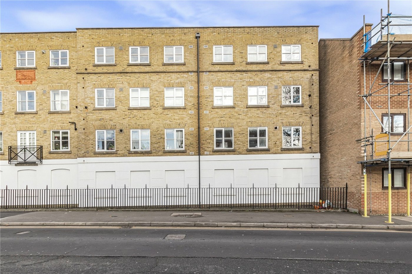 2 bedroom property for sale in Gravesend | Robinson Michael & Jackson