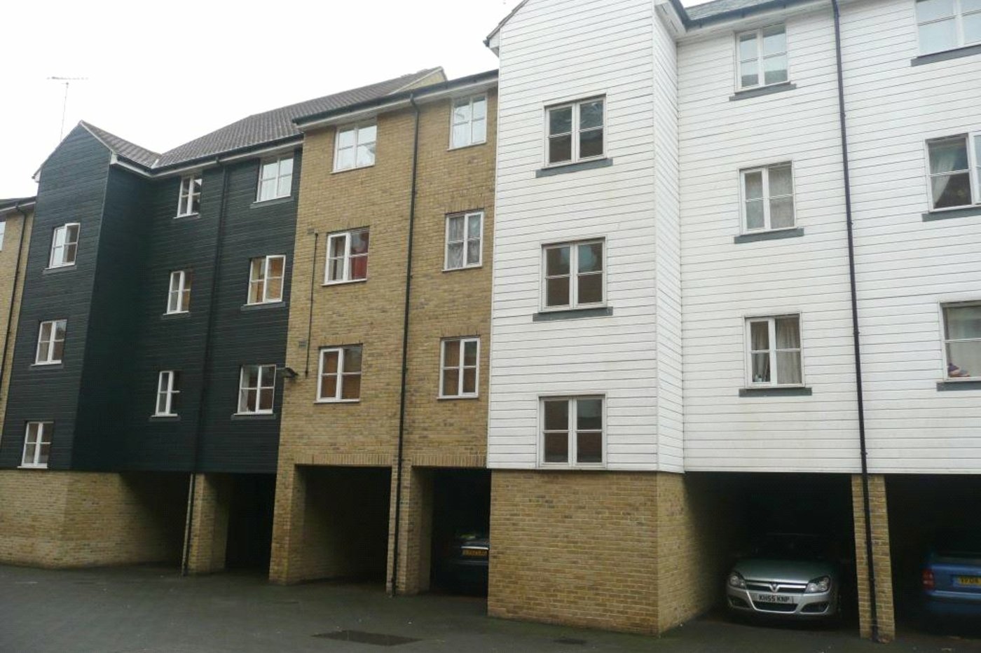 2 bedroom property for sale in Gravesend | Robinson Michael & Jackson