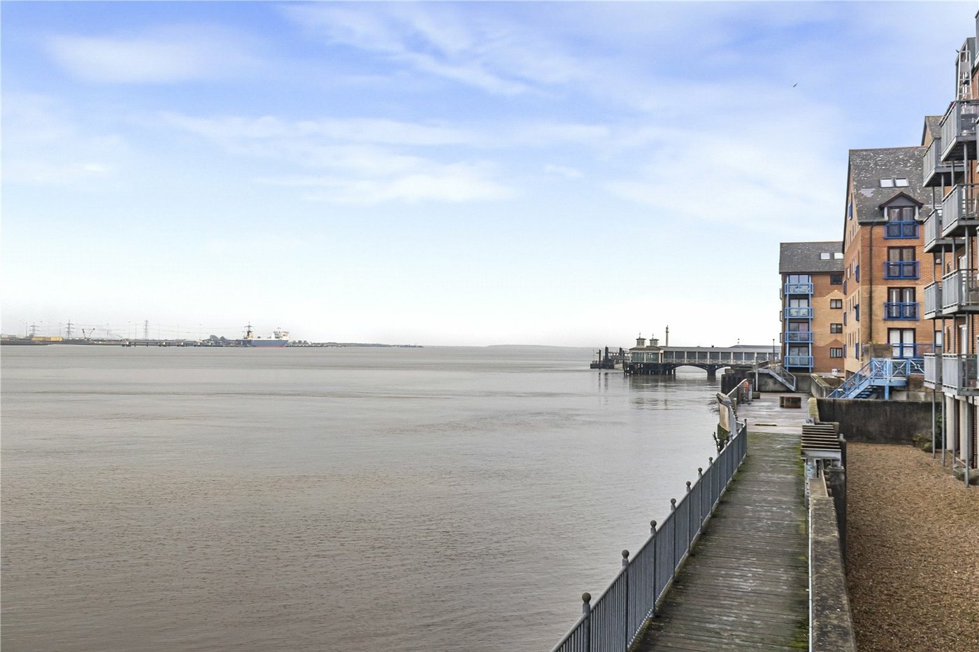 2 bedroom property for sale in Gravesend | Robinson Michael & Jackson