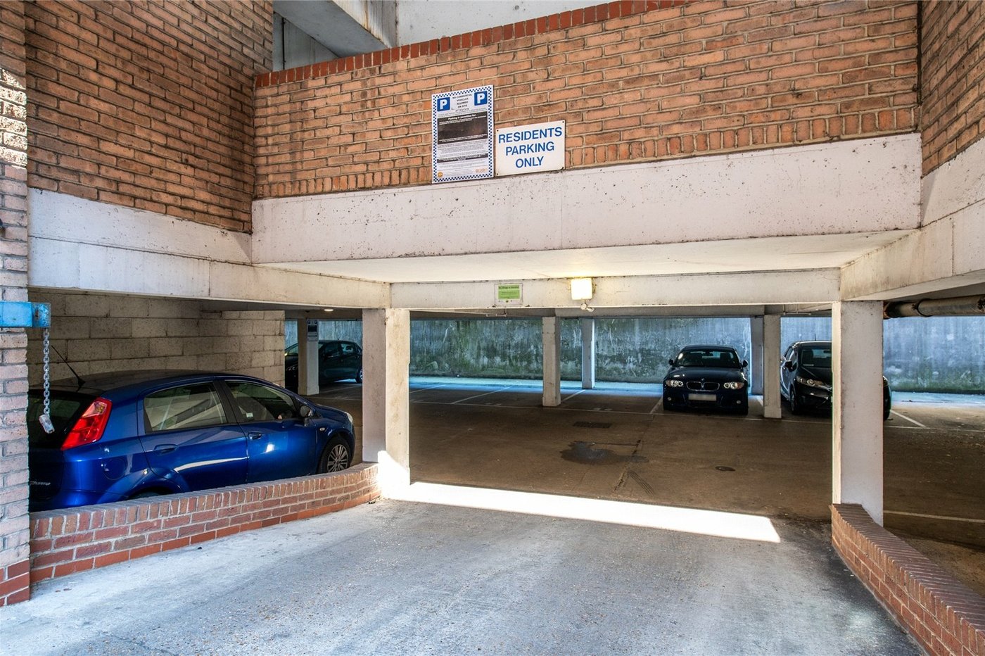 2 bedroom property for sale in Gravesend | Robinson Michael & Jackson