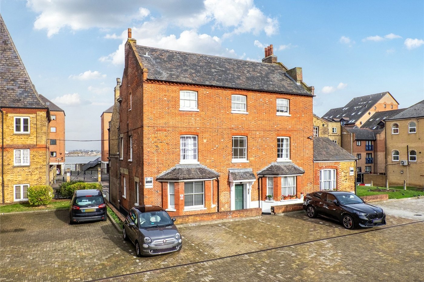 2 bedroom property for sale in Gravesend | Robinson Michael & Jackson