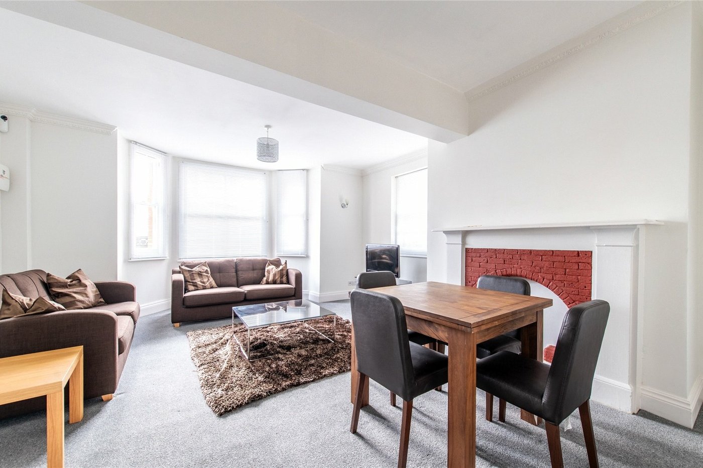 2 bedroom property for sale in Gravesend | Robinson Michael & Jackson