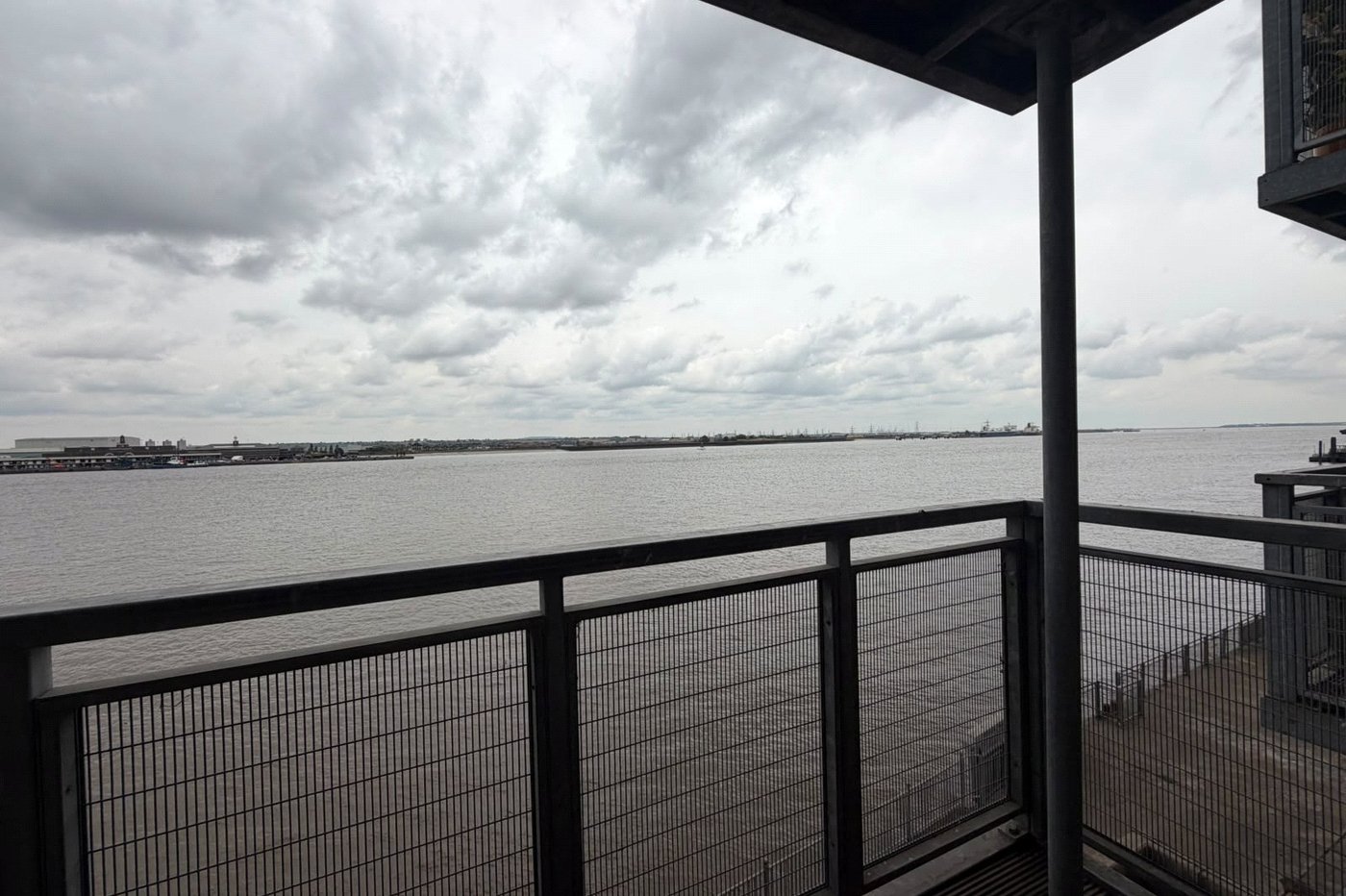 2 bedroom property for sale in Gravesend | Robinson Michael & Jackson