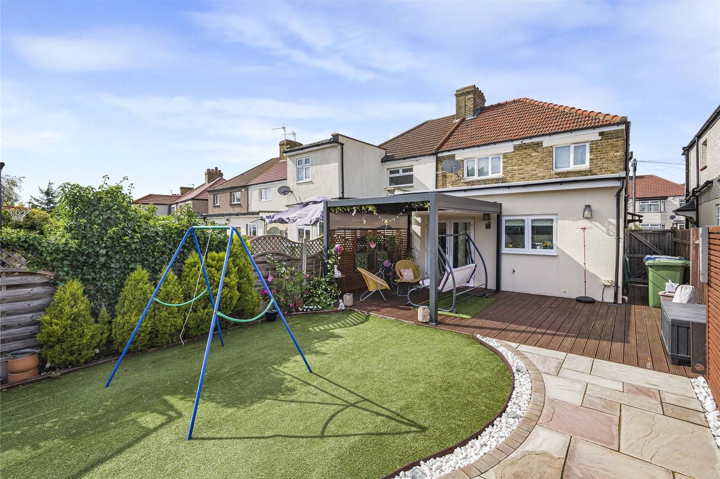 3 bedroom house for sale in Welling | Robinson Jackson