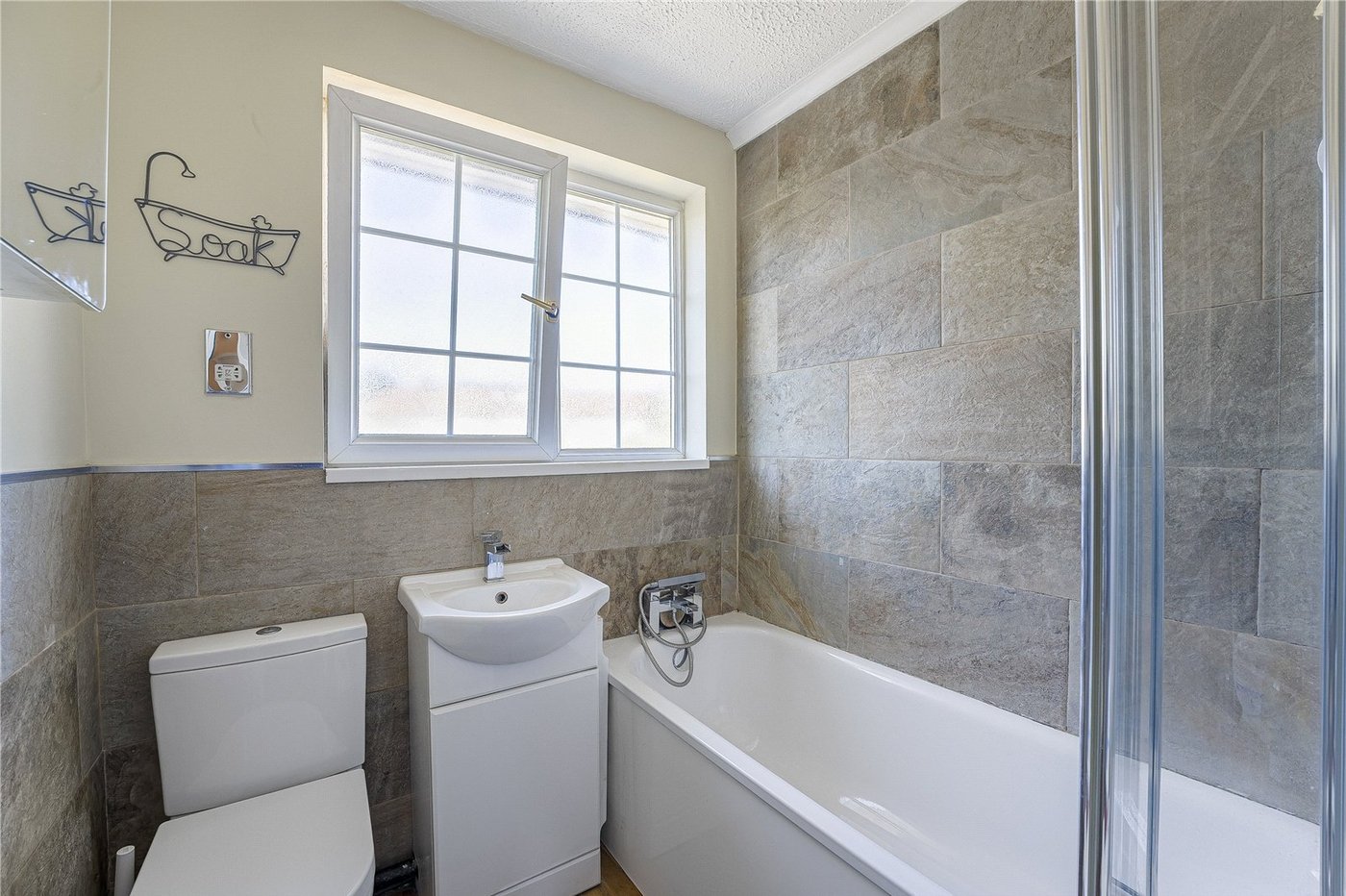 2 bedroom house for sale in Sidcup | Robinson Jackson