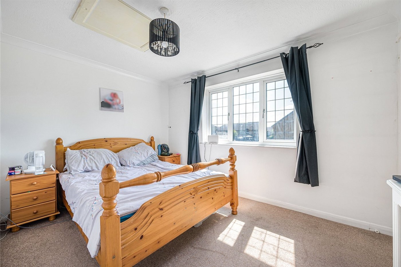 2 bedroom property for sale in Greenhithe | Robinson Jackson