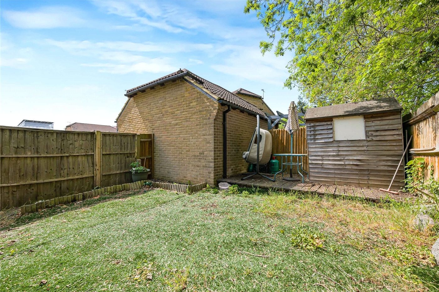 2 bedroom property for sale in Greenhithe | Robinson Jackson